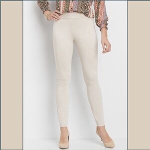 NWT - Cream/Ivory Pull On Bengaline Skinny Ankle Pant - M Short